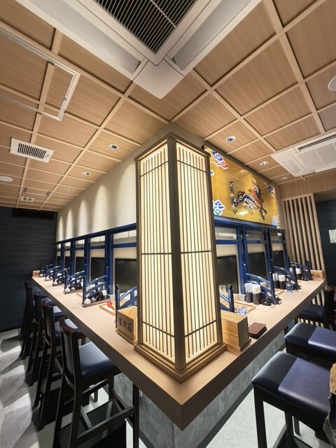 拉麺神社《蓮》の料理・店内